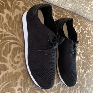 Diadora men’s black sneakers gym shoes size 11.5